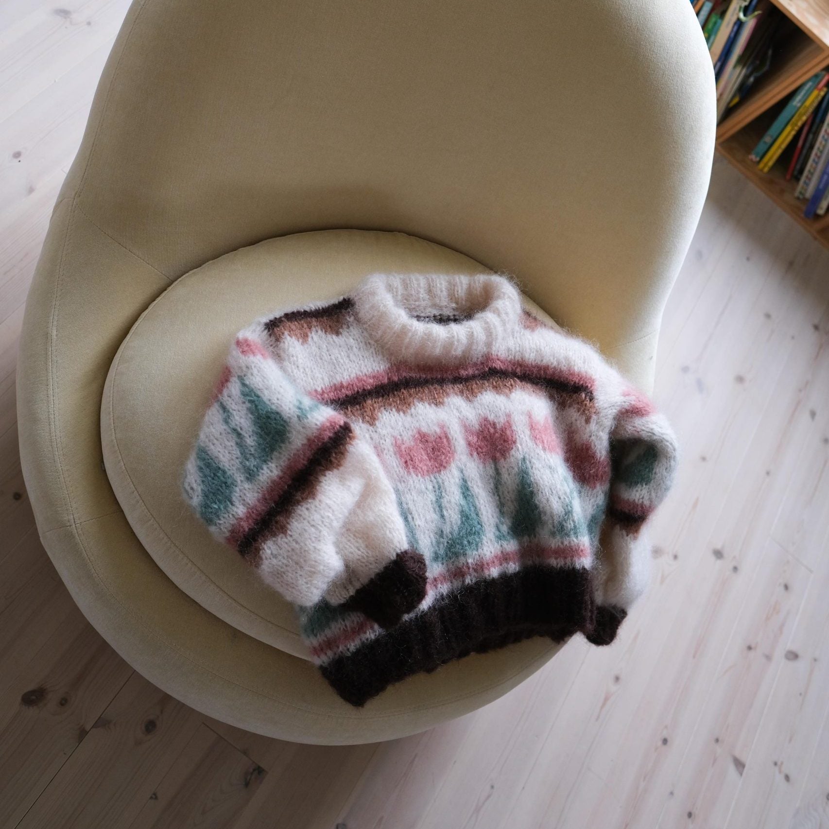 Tulip sweater