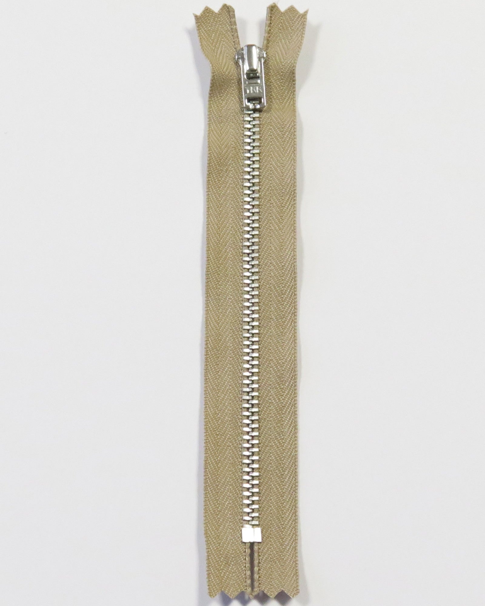 Metal zipper, chrome