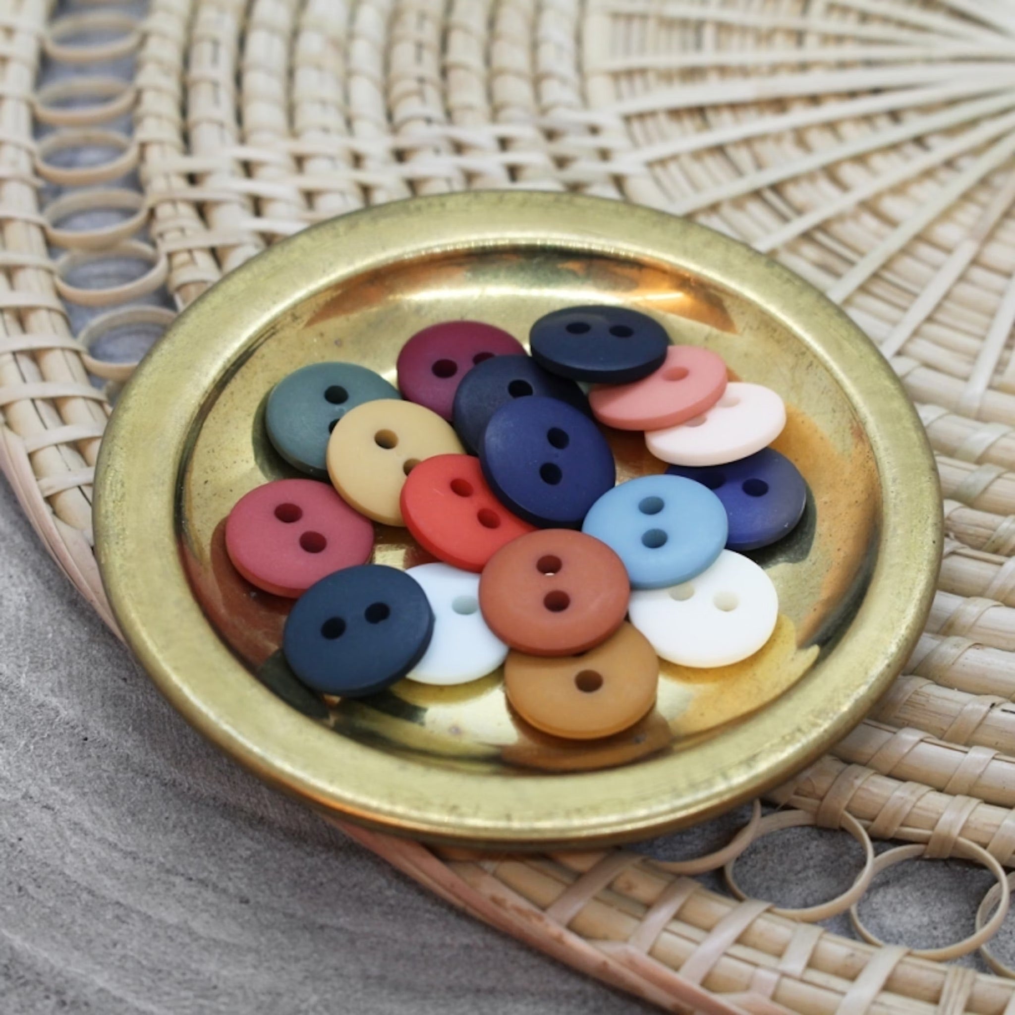 Classic Matte button, 12 mm
