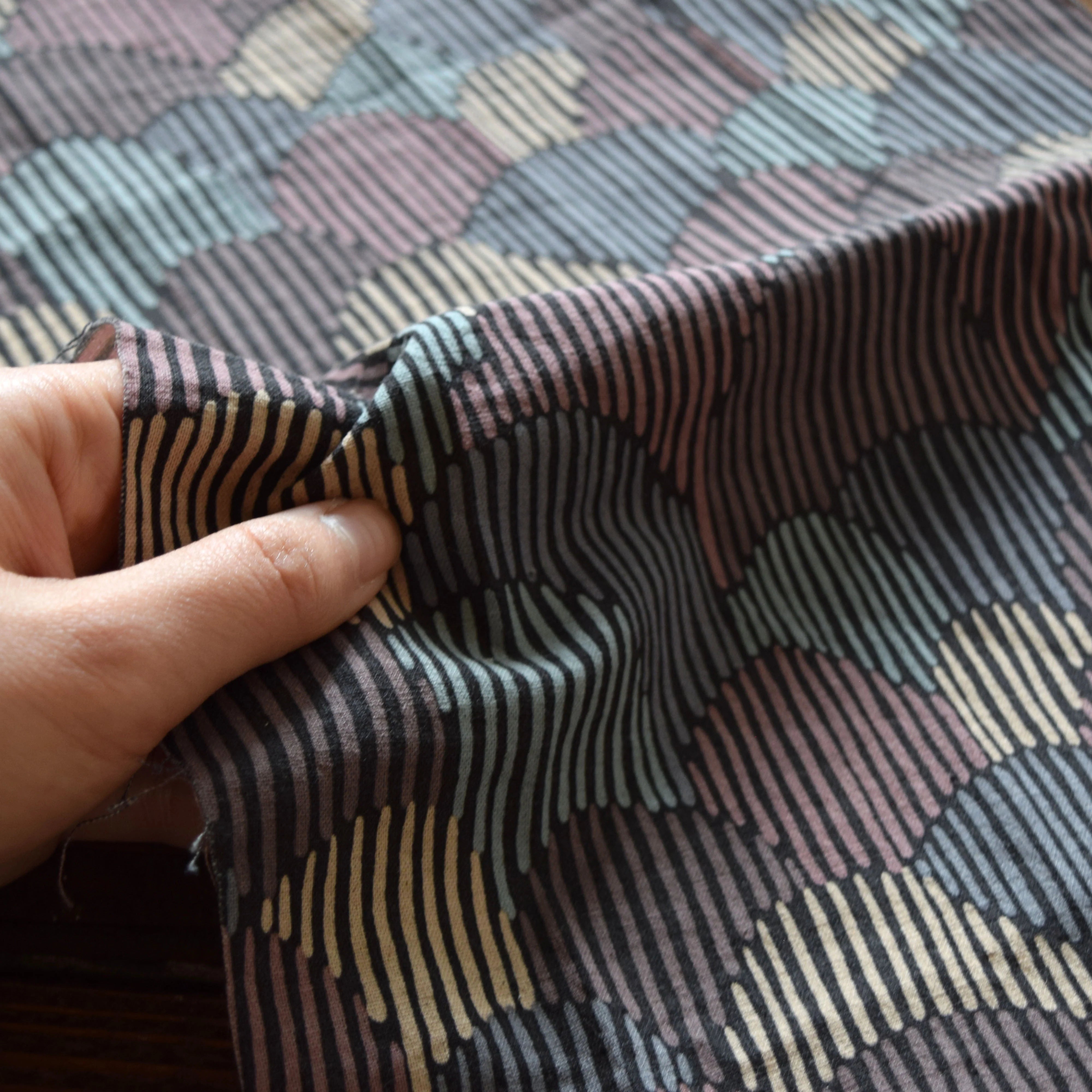 Bookhou Pathway Scallops - Cotton/Linen Sheeting