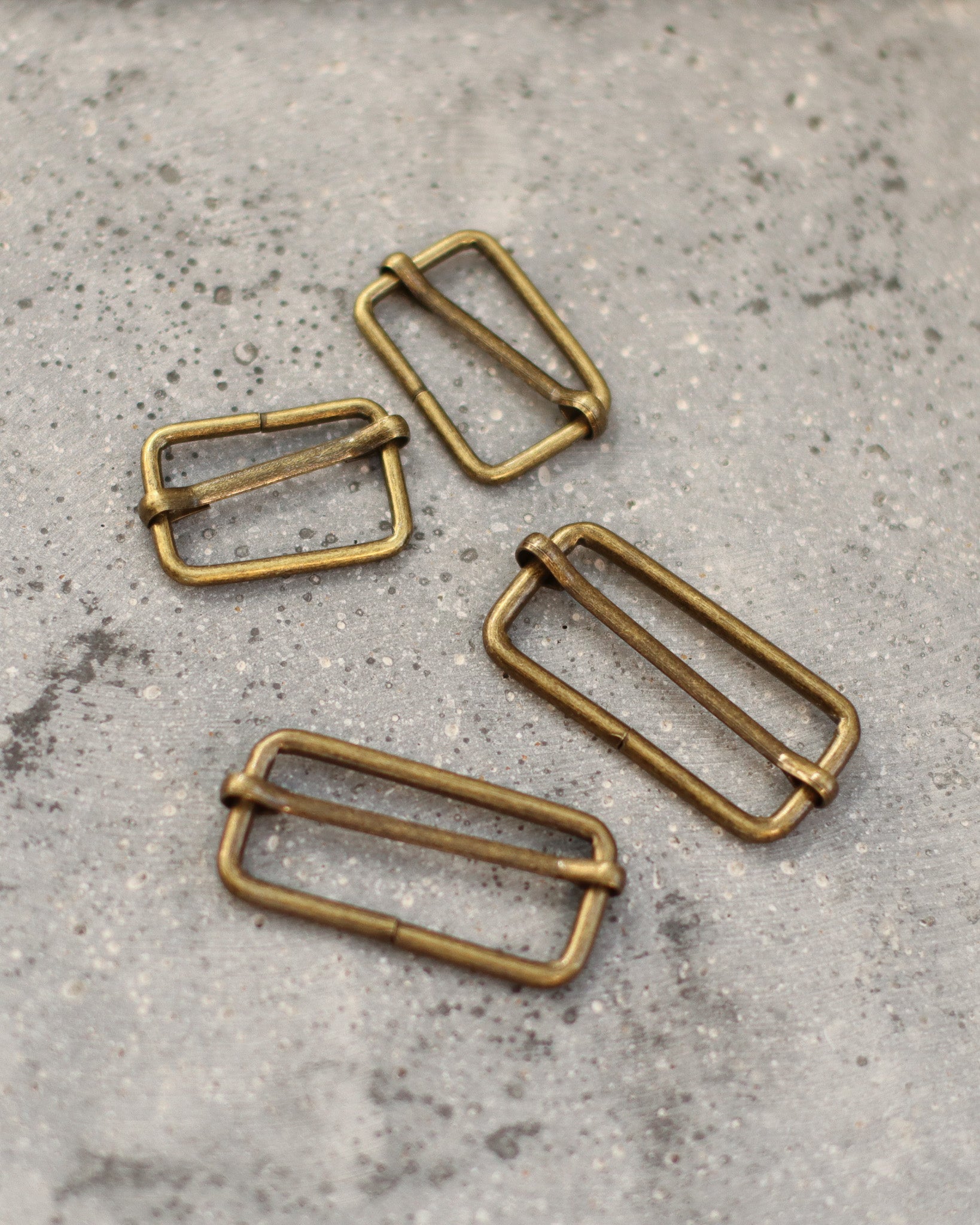 Adjustment buckle Antique