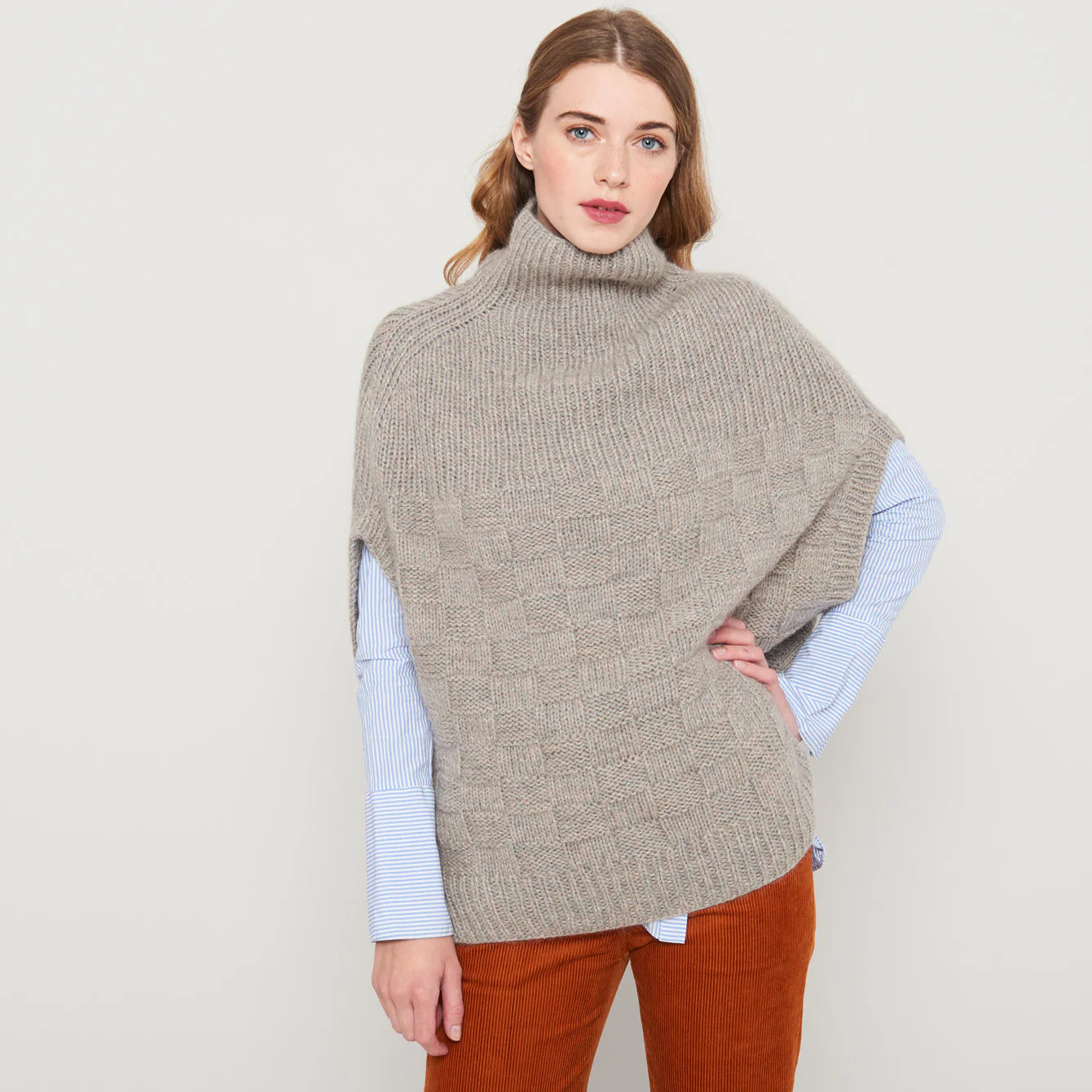 Aksø Strikket Poncho