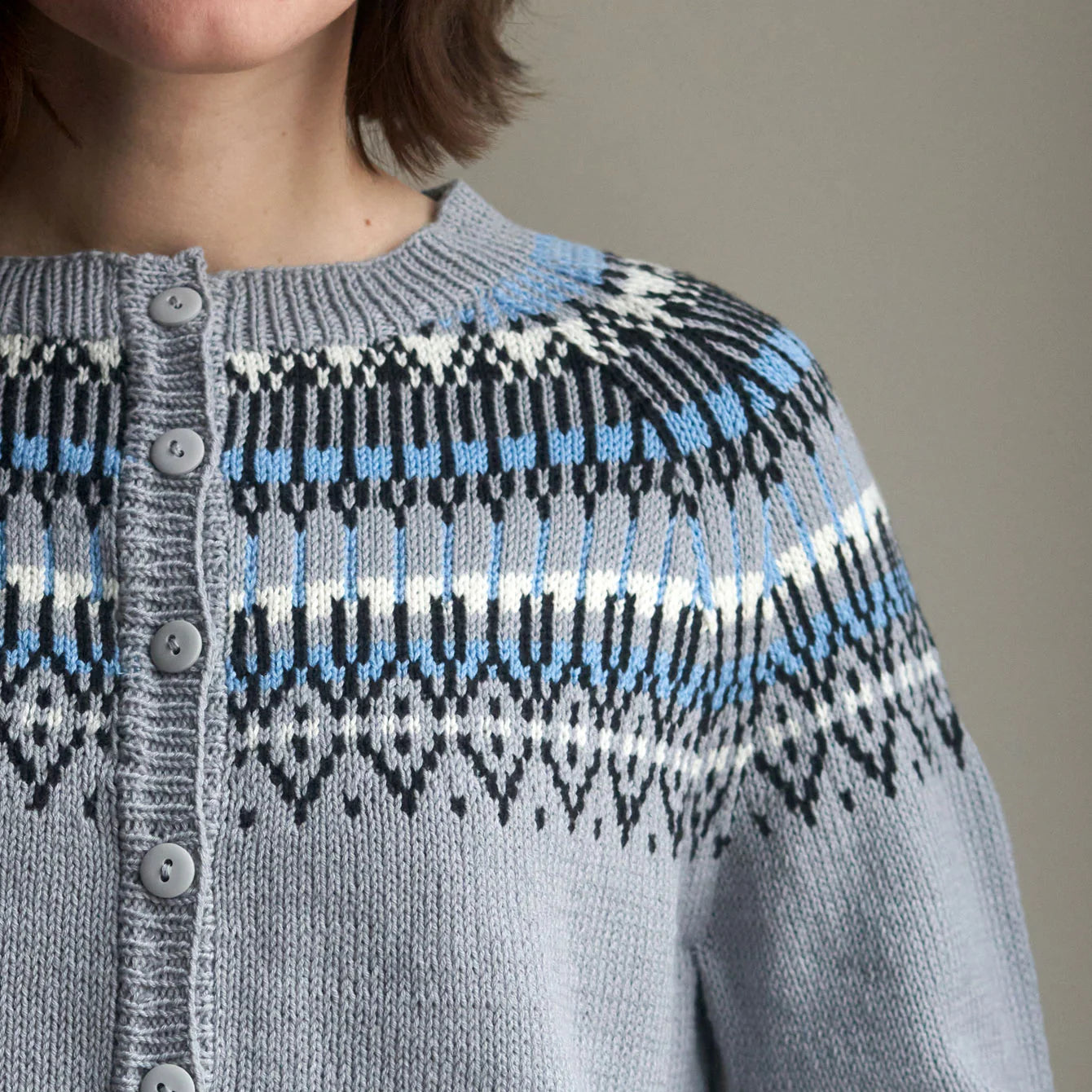 Baggen Knit Cardigan (round neck)