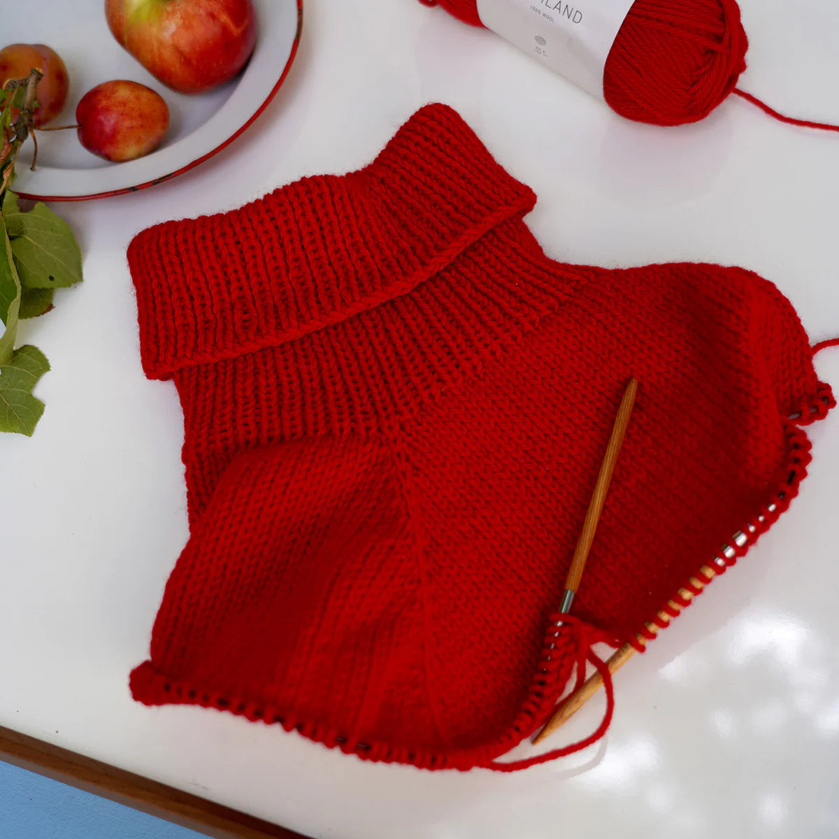 Enholmen Strikket Poncho