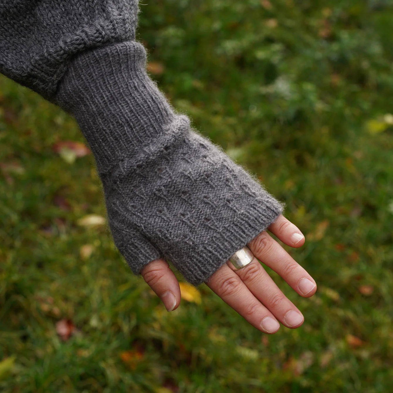 Fugloy Knit Fingerless mittens
