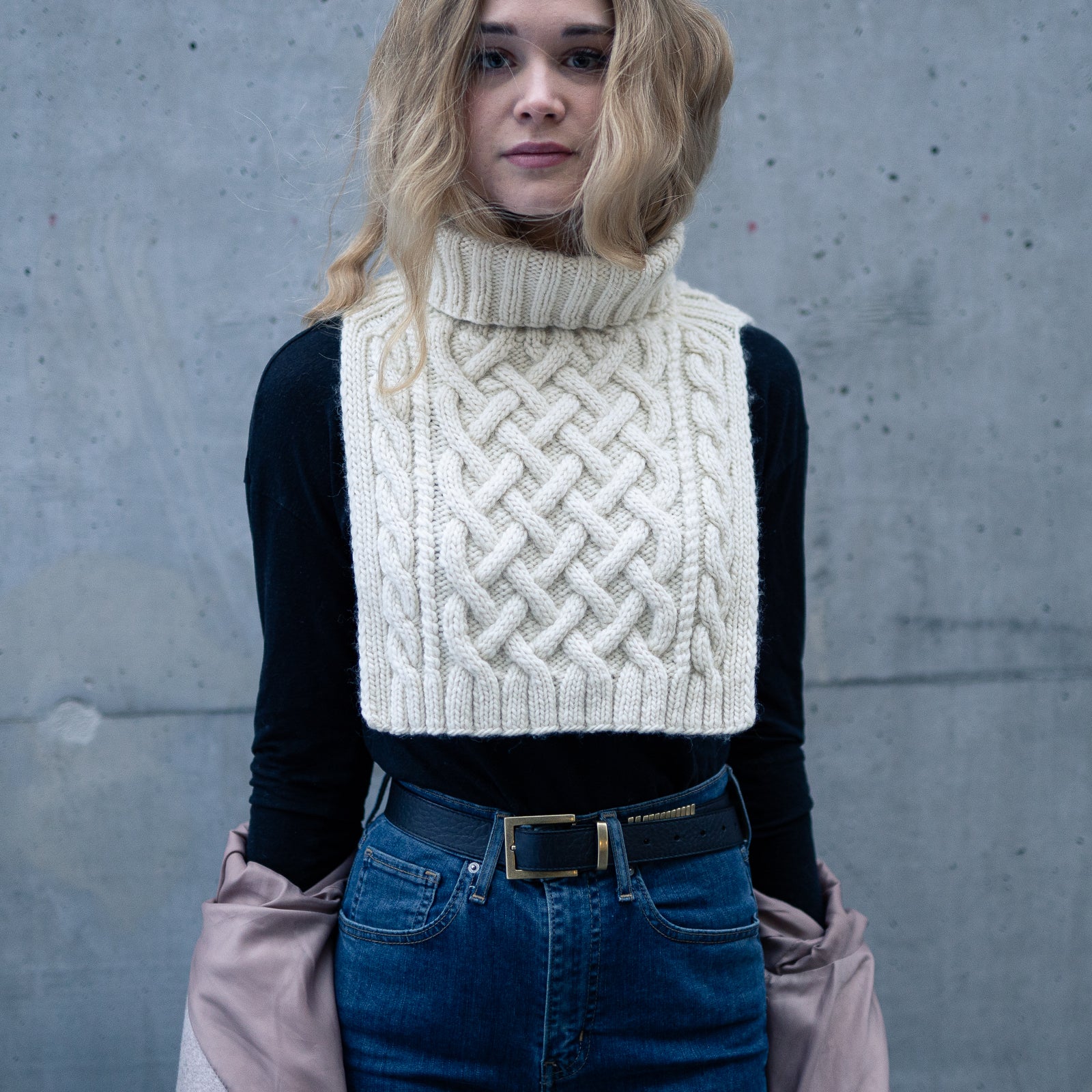 Snowdance neck