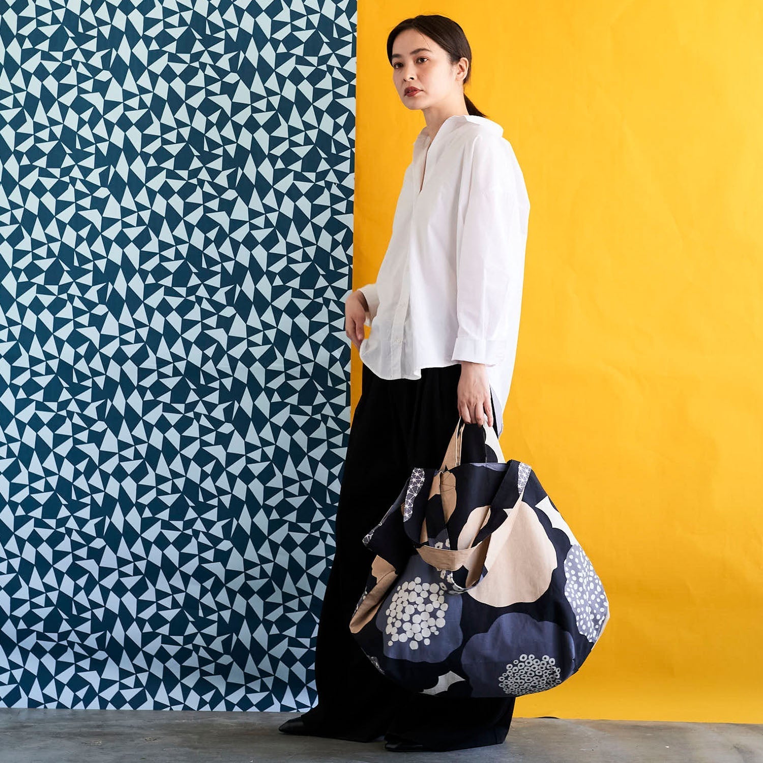 echino Cloud Flower cotton linen canvas – official KOKKA gallery image