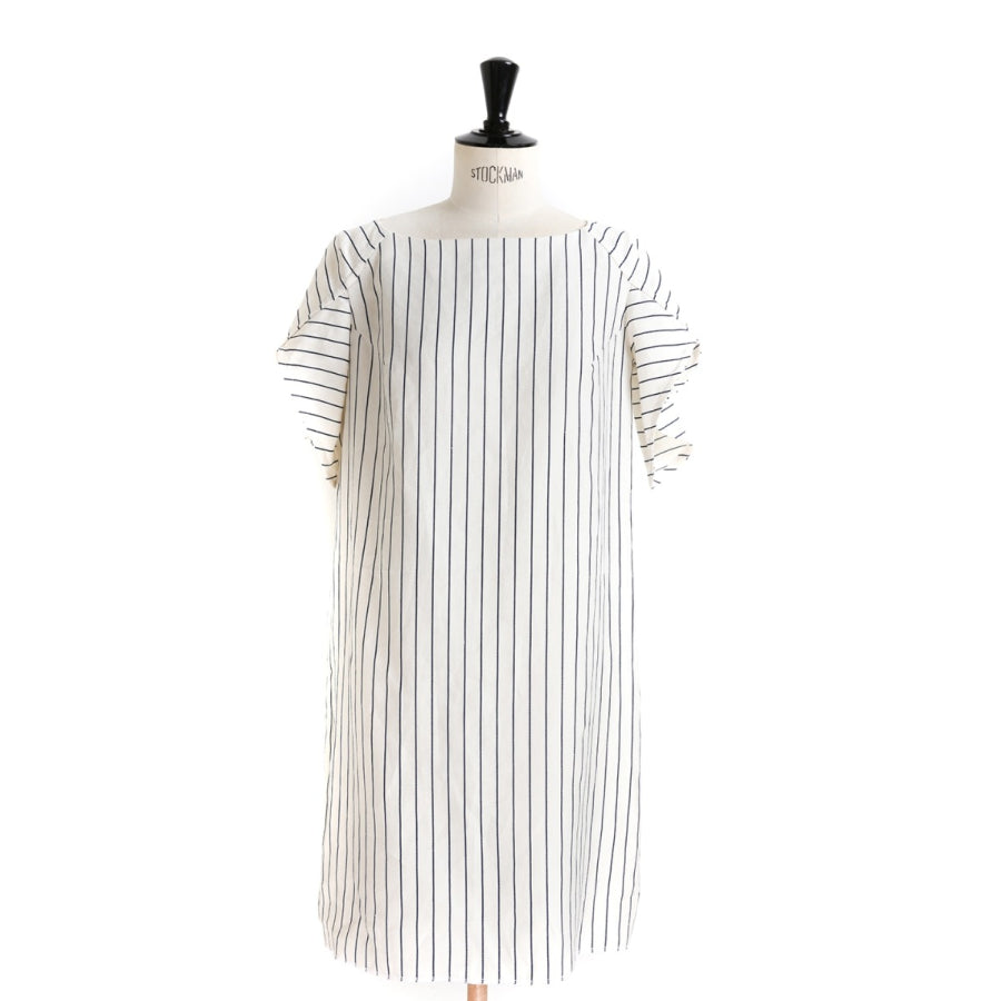 Le_9001 - Flared dress/top with tulip sleeves