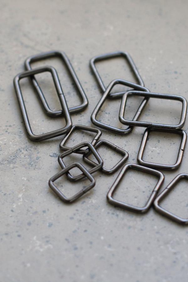 Square ring Black