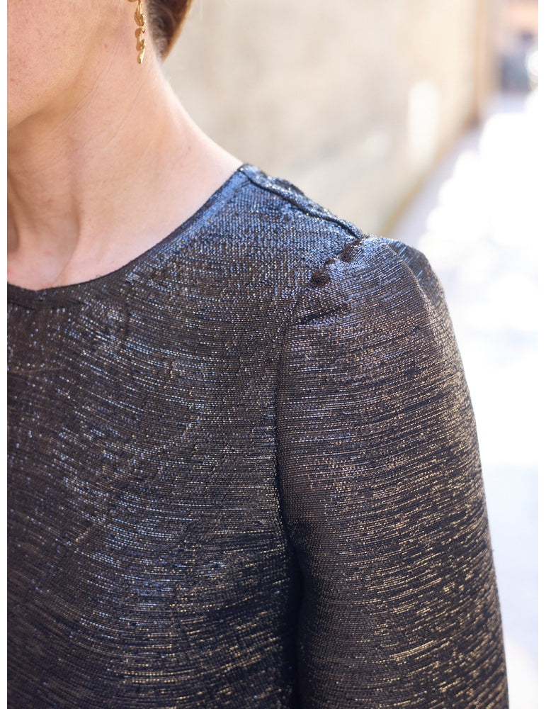 Muse blouse sewing pattern by Atelier Scammit