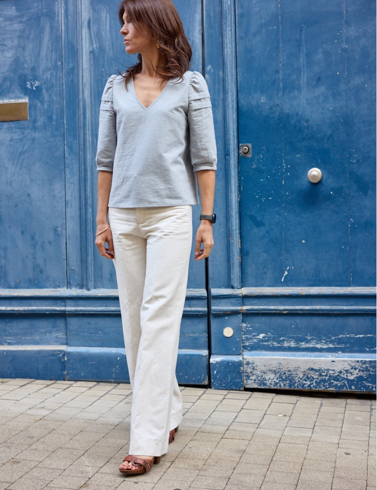 Muse blouse sewing pattern by Atelier Scammit