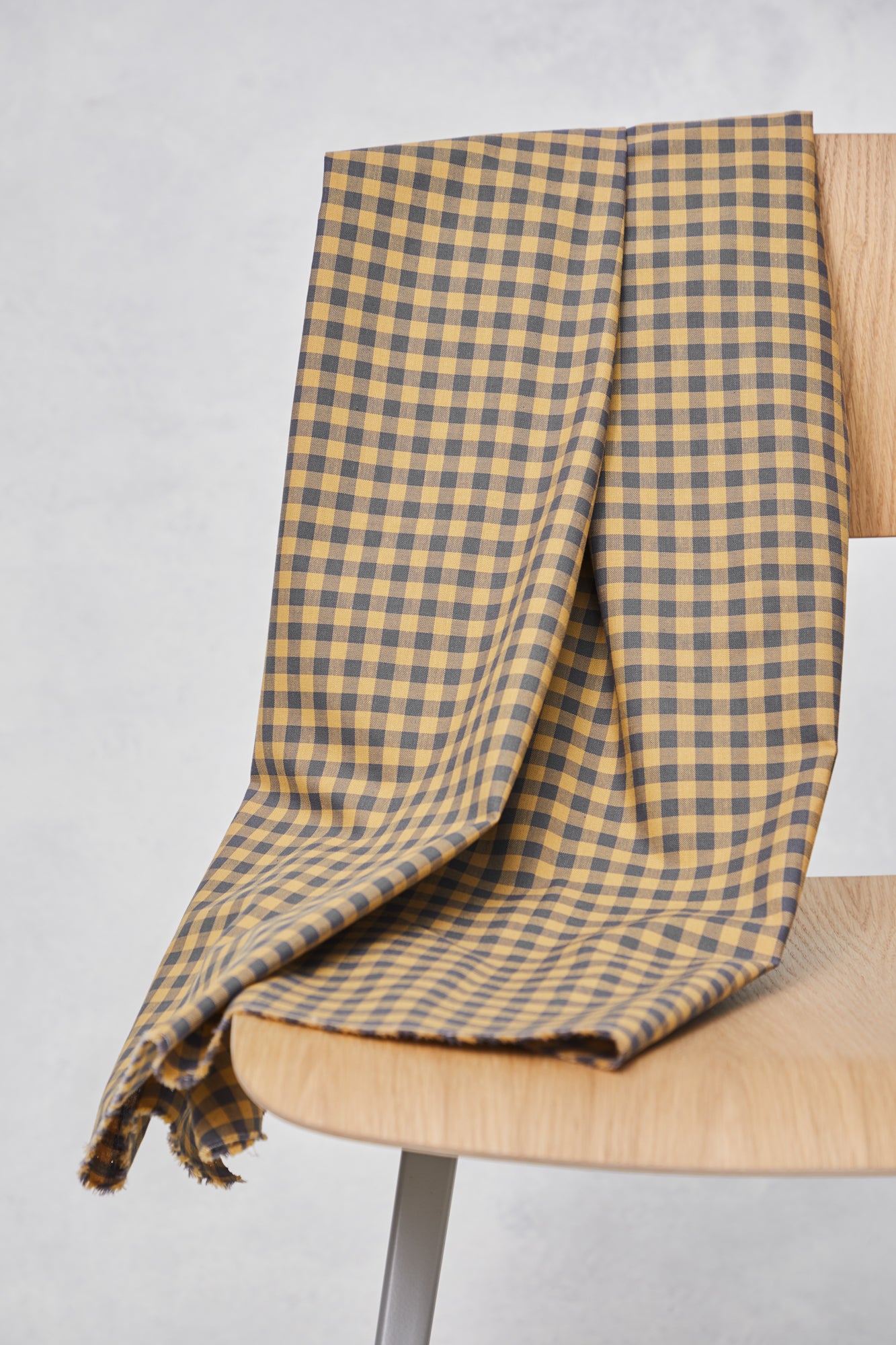 35x150 cm // Organic Gingham Cotton - Calm Grey/Dry Mustard