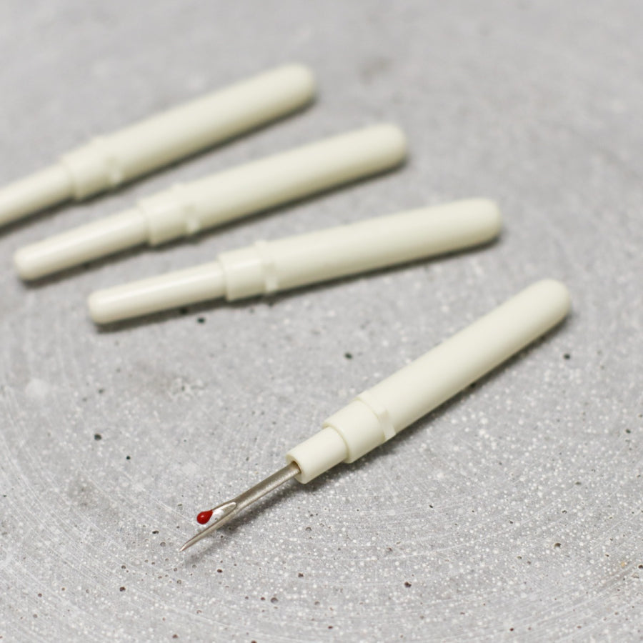 Basic seam ripper
