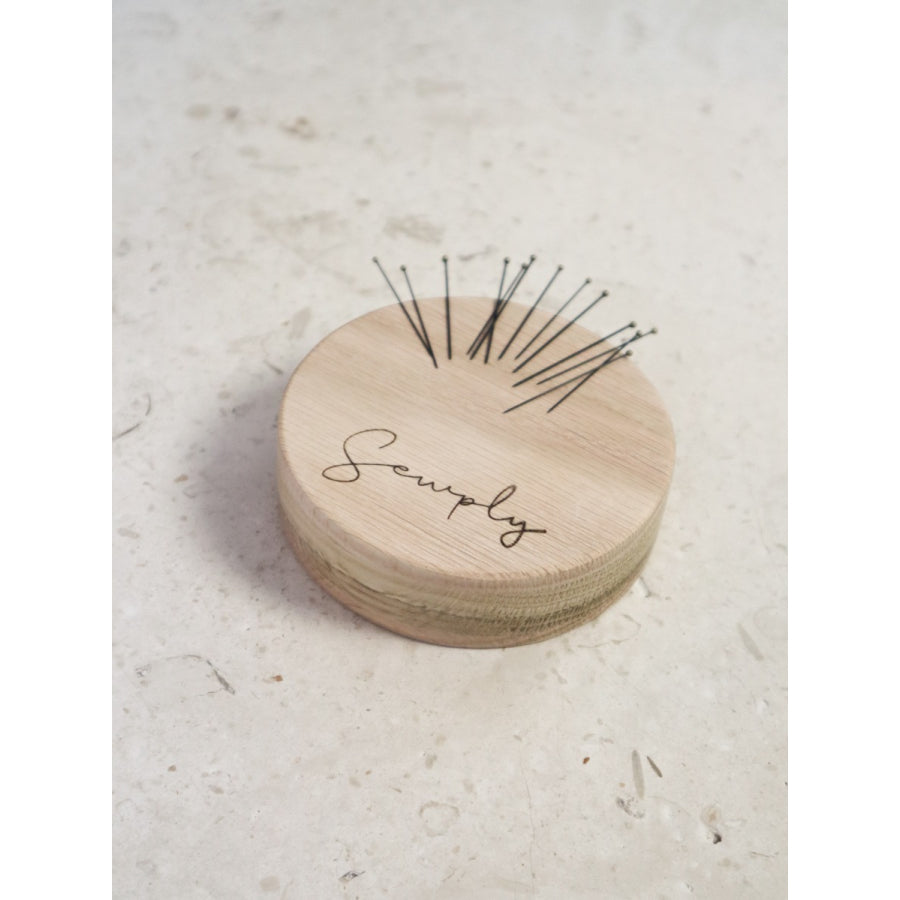 Magnetic Wooden pin cushion