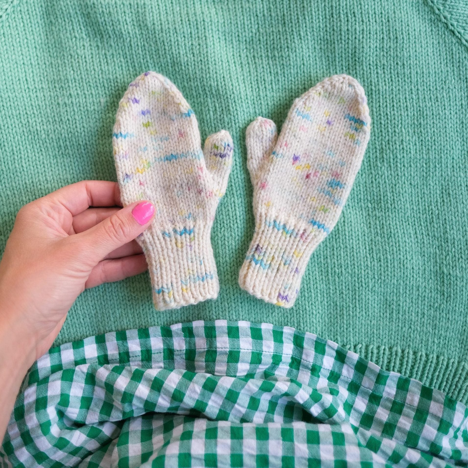 Tutti frutti mittens kids