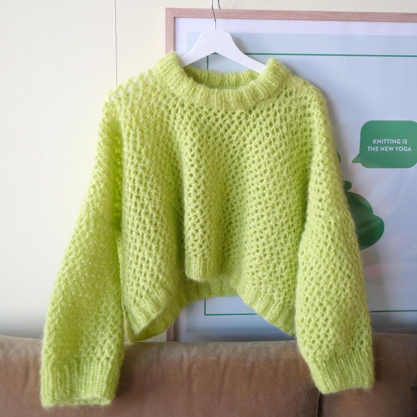 Kiwi sweater