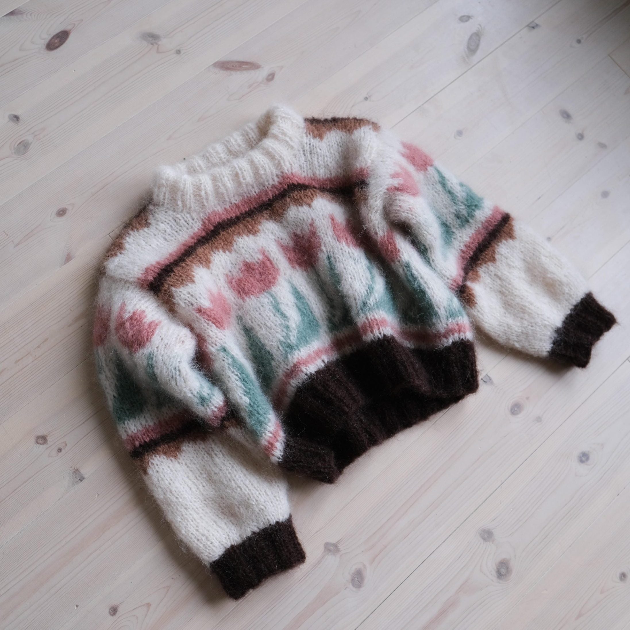 Tulip sweater