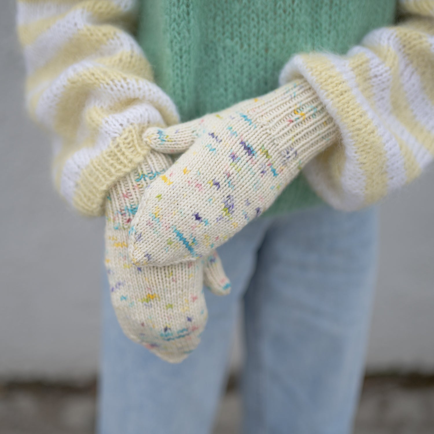 Tutti frutti mittens kids