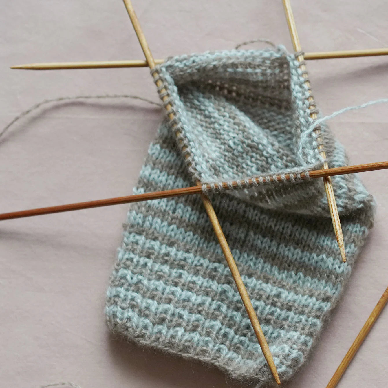 Esjan Knit Fingerless mittens