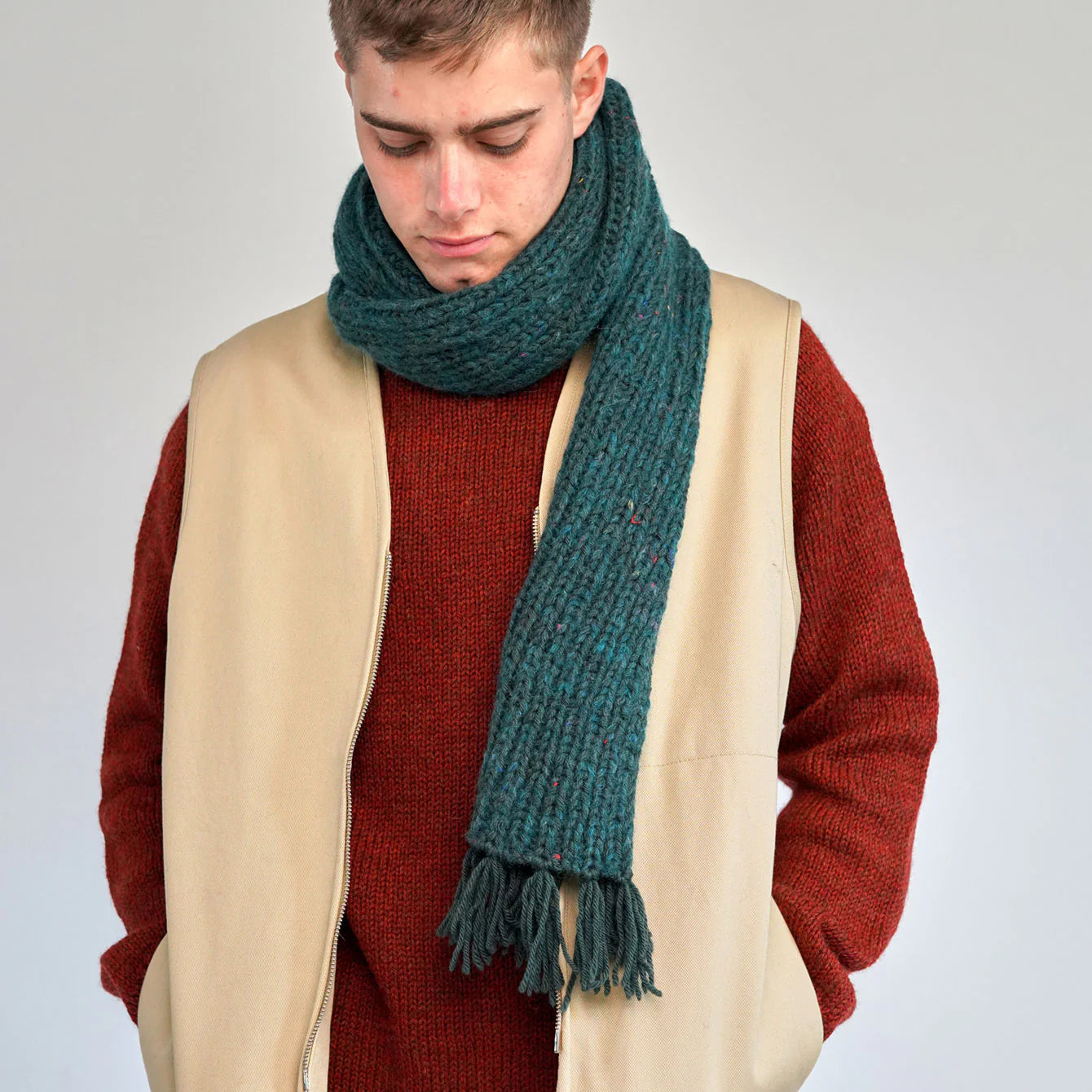 Tussaaq Knit Scarf