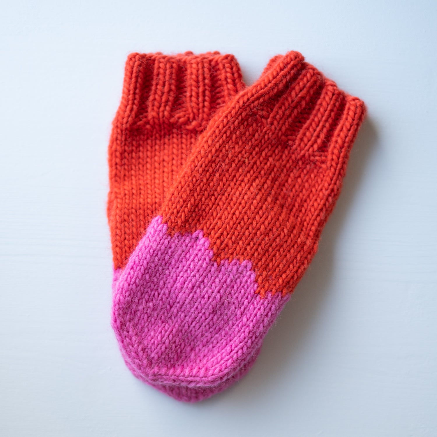 Pink Wave Mittens