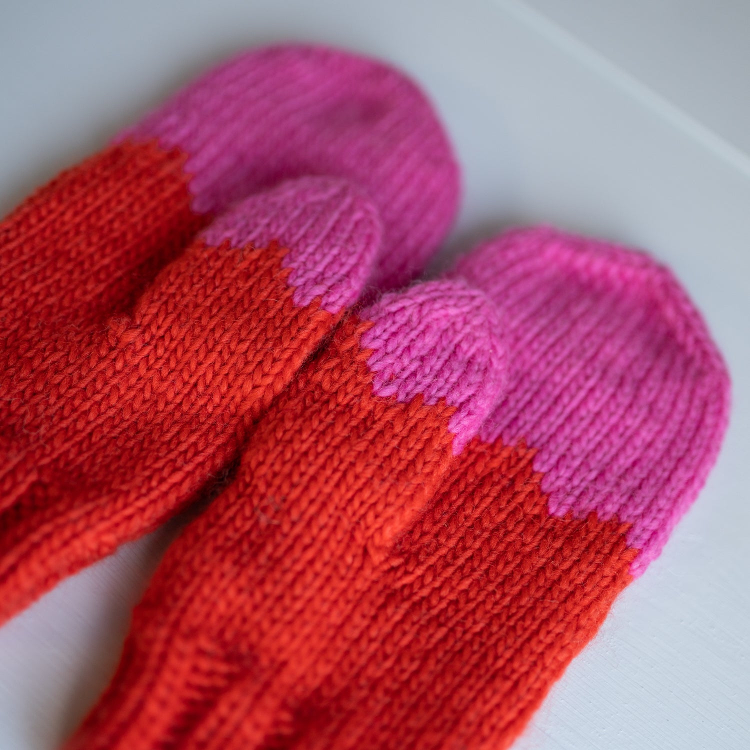 Pink Wave Mittens