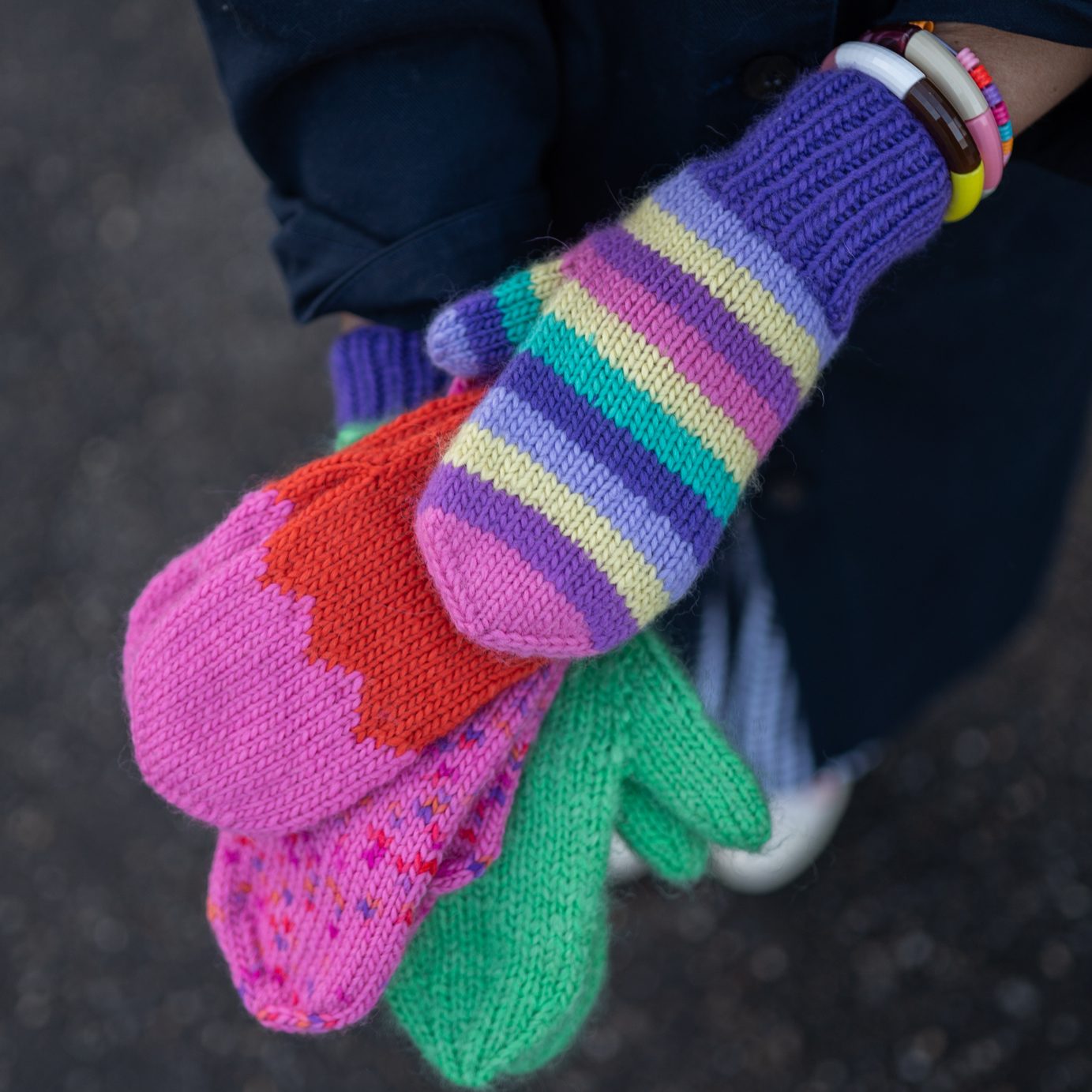 Pink Wave Mittens