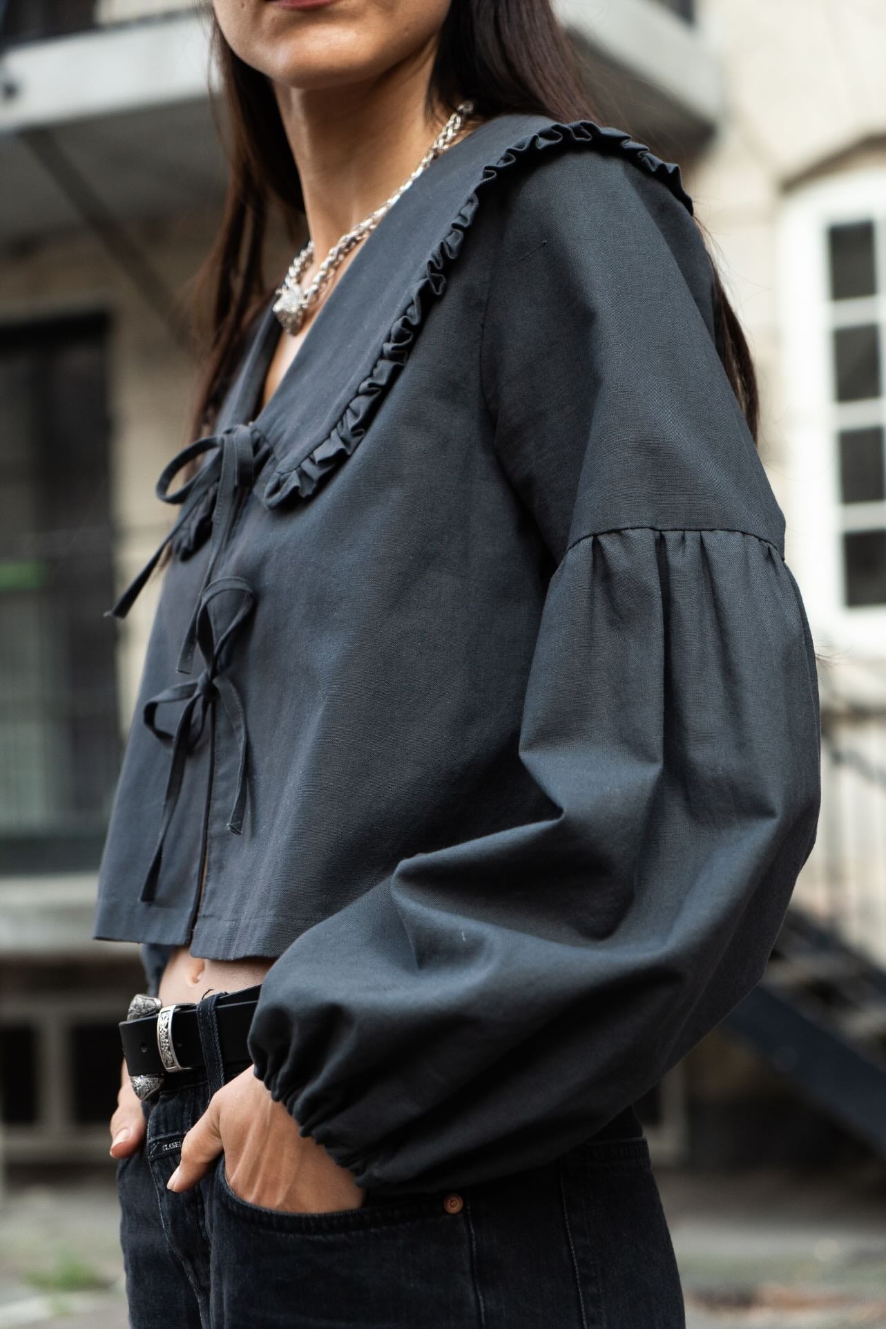 Tie Blouse x Peggy Collar x Lantern Sleeves