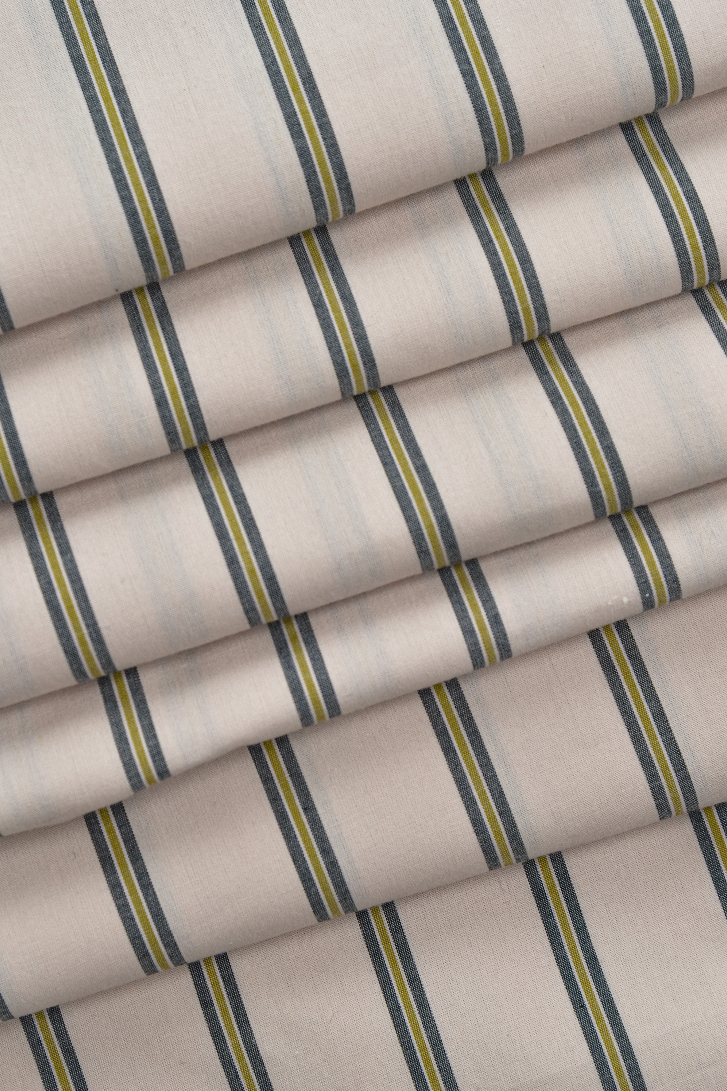 Weave Line - Milky Clay