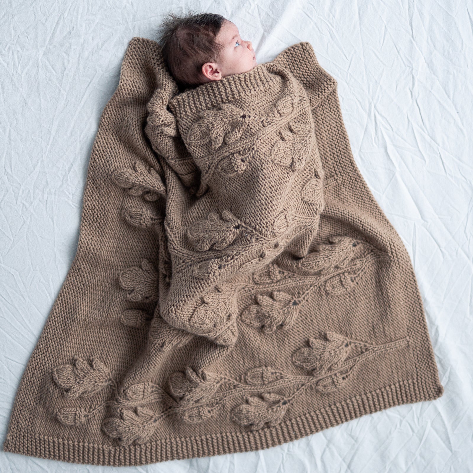 Oak leaf blanket