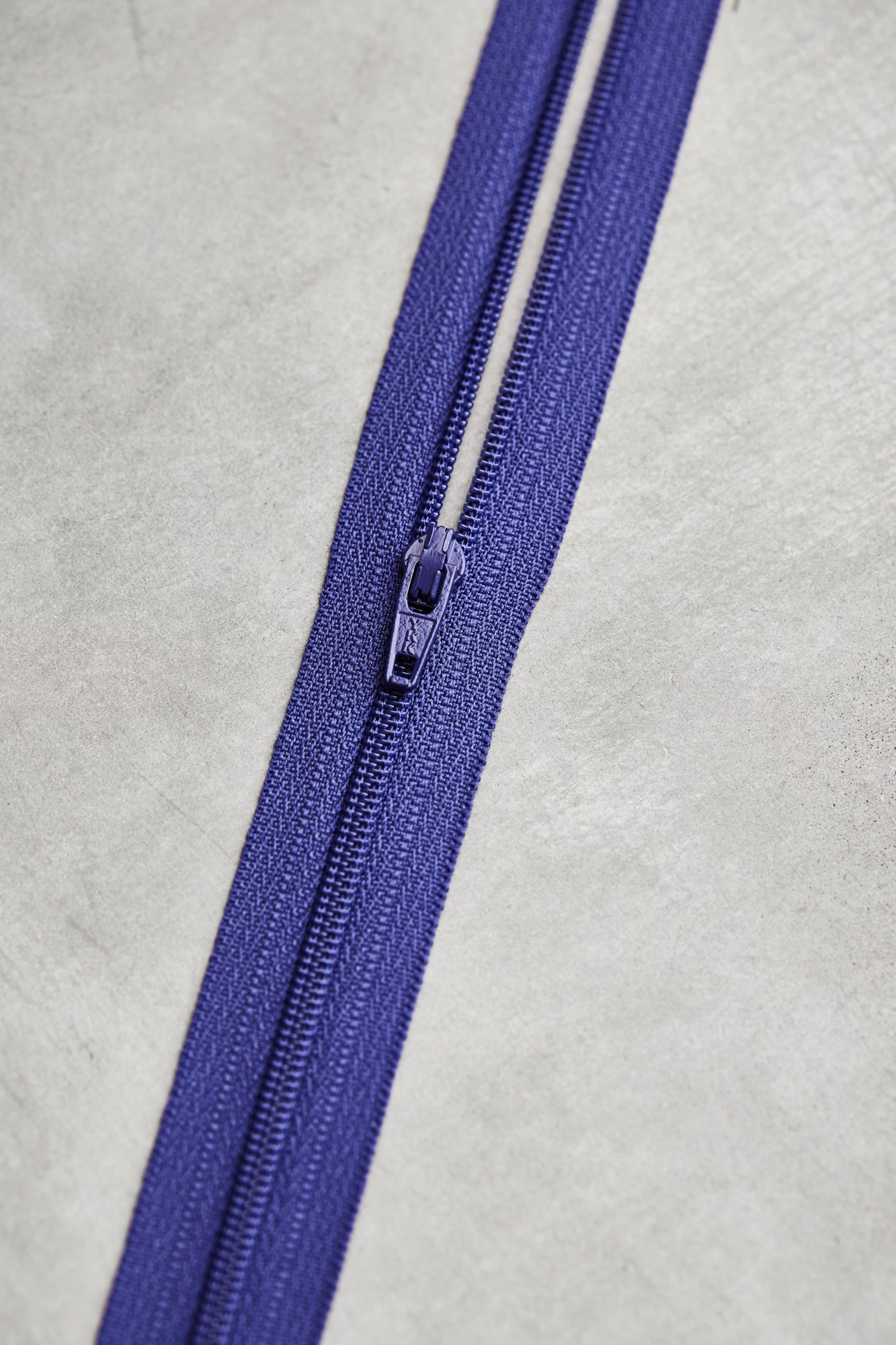 Basic coil zipper - 18 cm