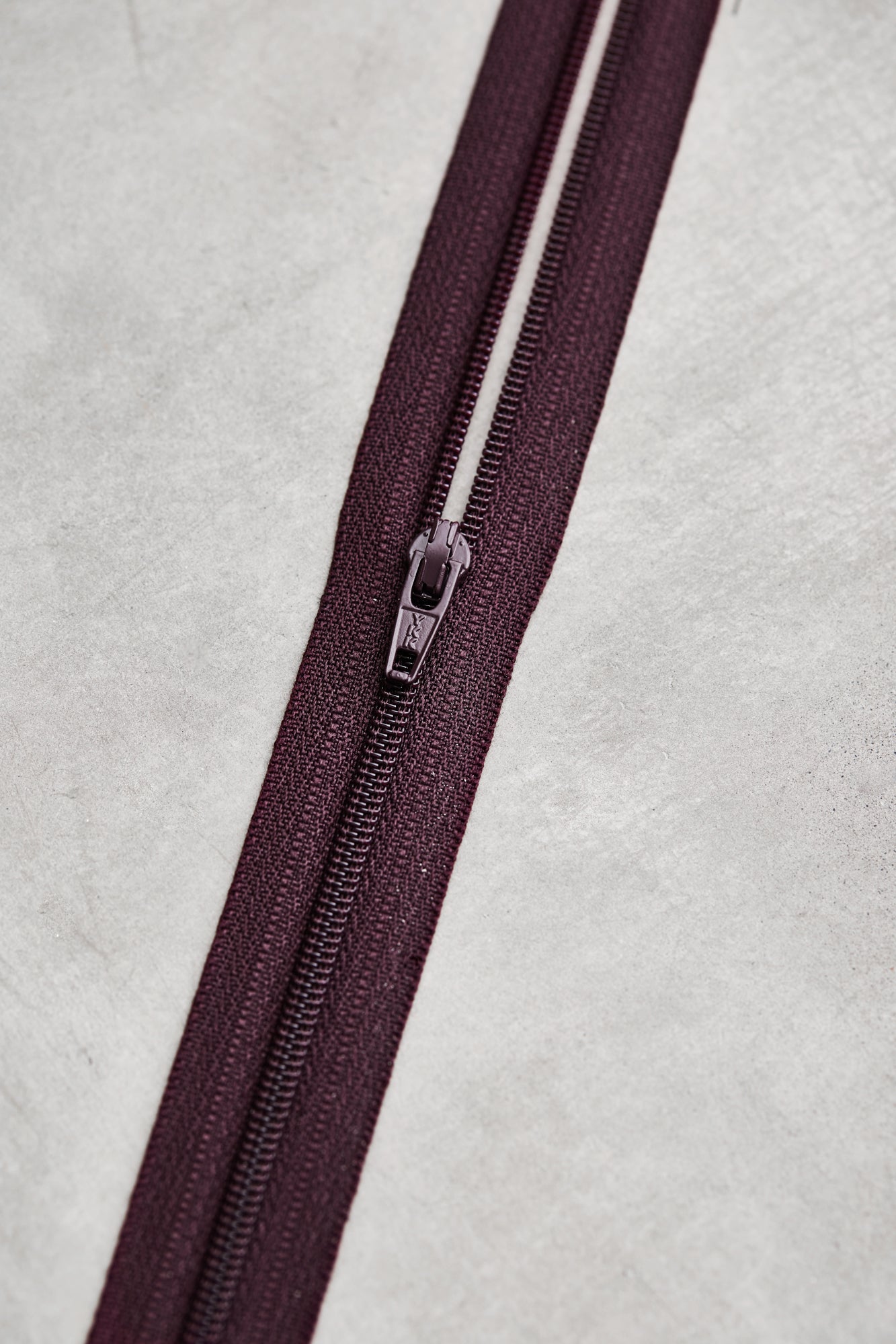 Basic coil zipper - 18 cm