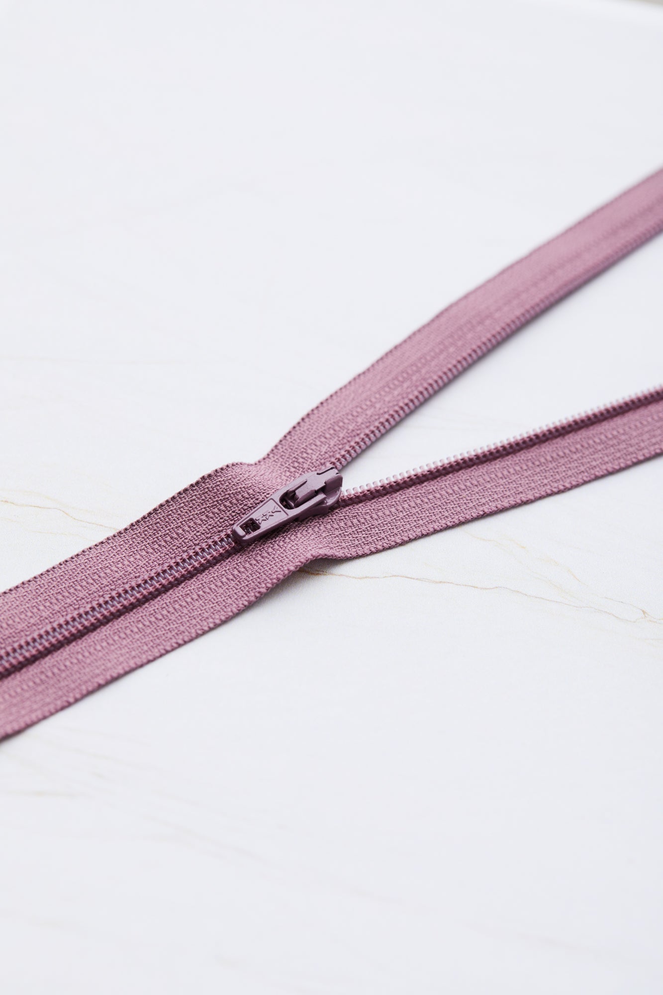 Basic coil zipper - 18 cm