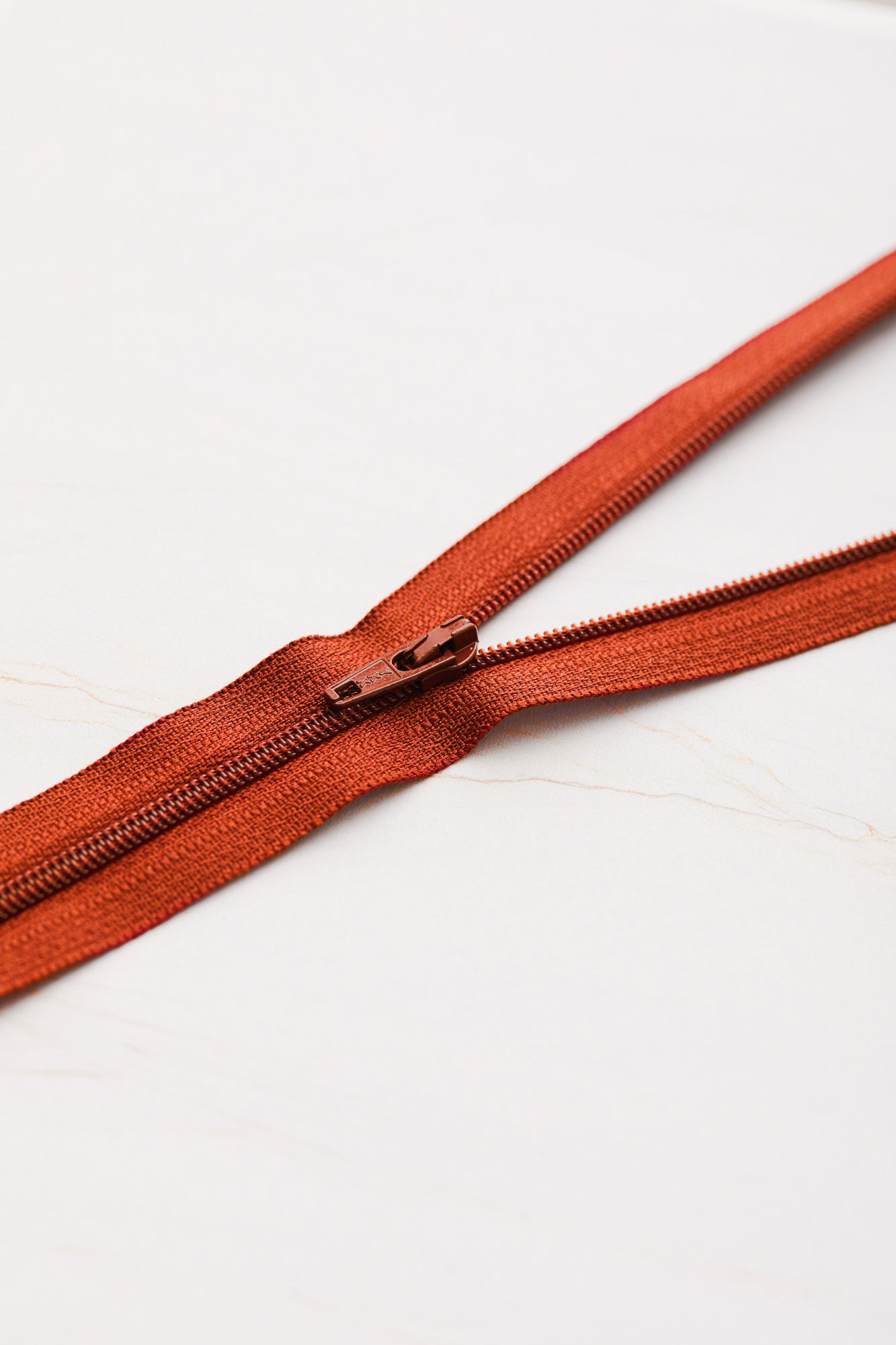 Basic coil zipper - 18 cm