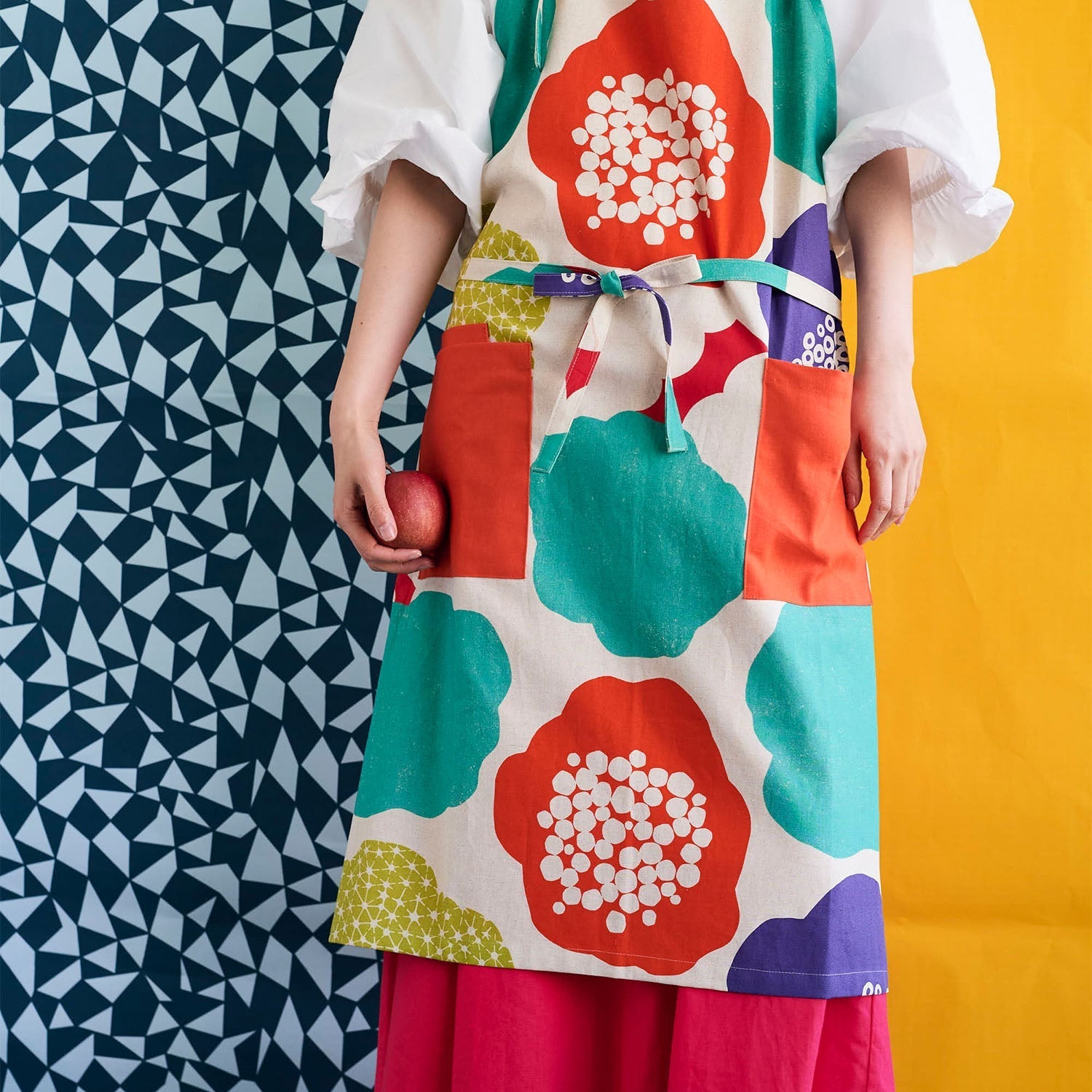 echino Cloud Flower cotton linen canvas – official KOKKA gallery image
