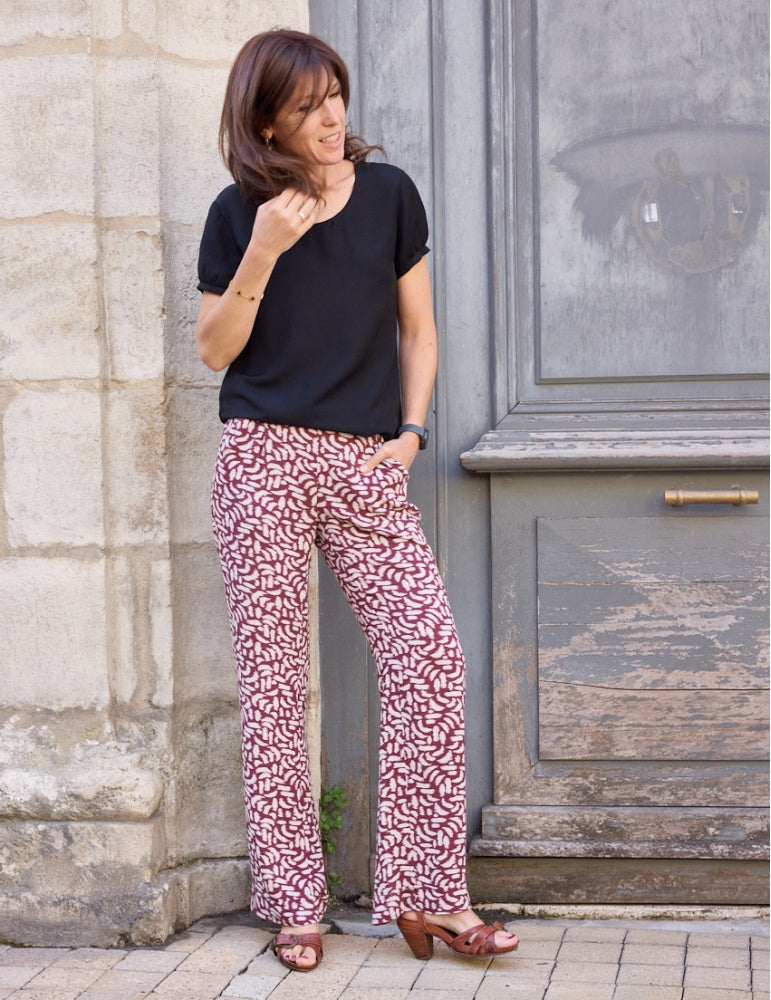 Etincelle trousers sewing pattern by Atelier Scammit