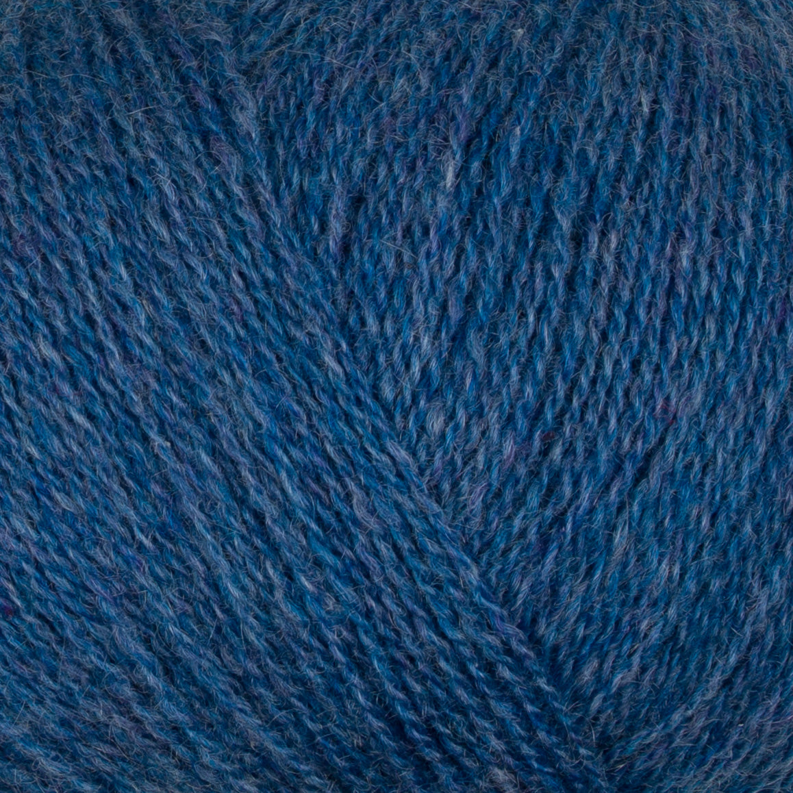Cashmere Lace 741 B close-up