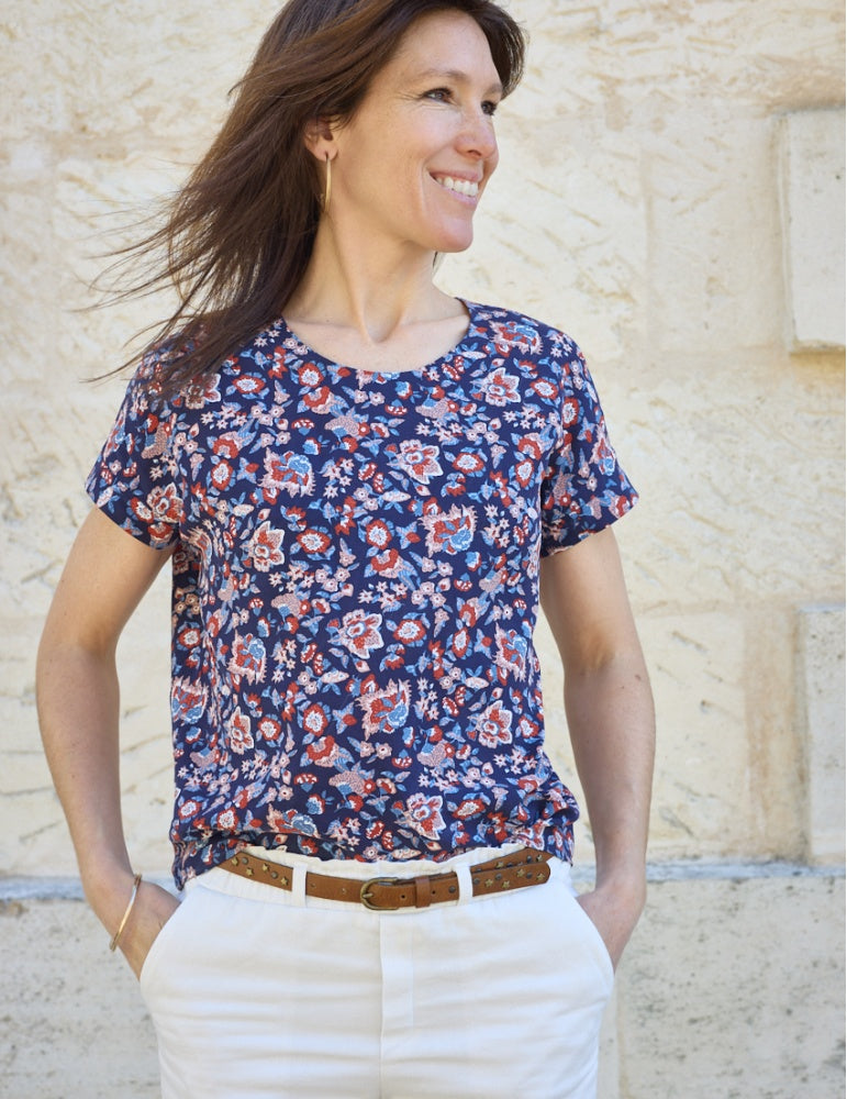 Idole blouse and dress sewing pattern by Atelier Scammit