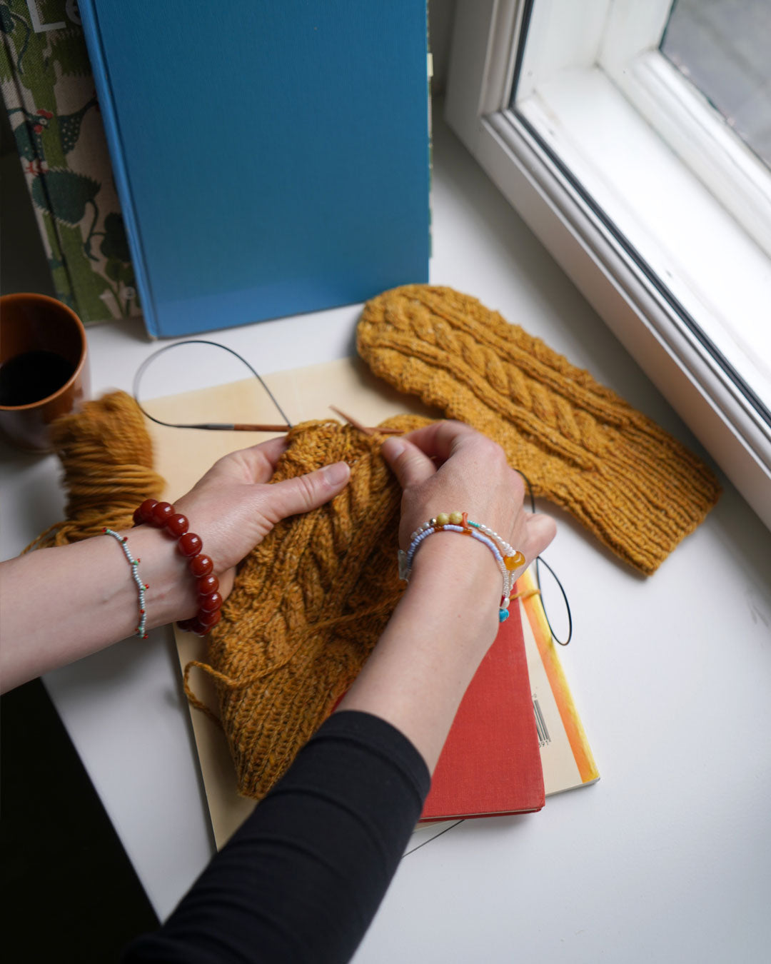 Sandoy Knit Mittens - Kit Couture