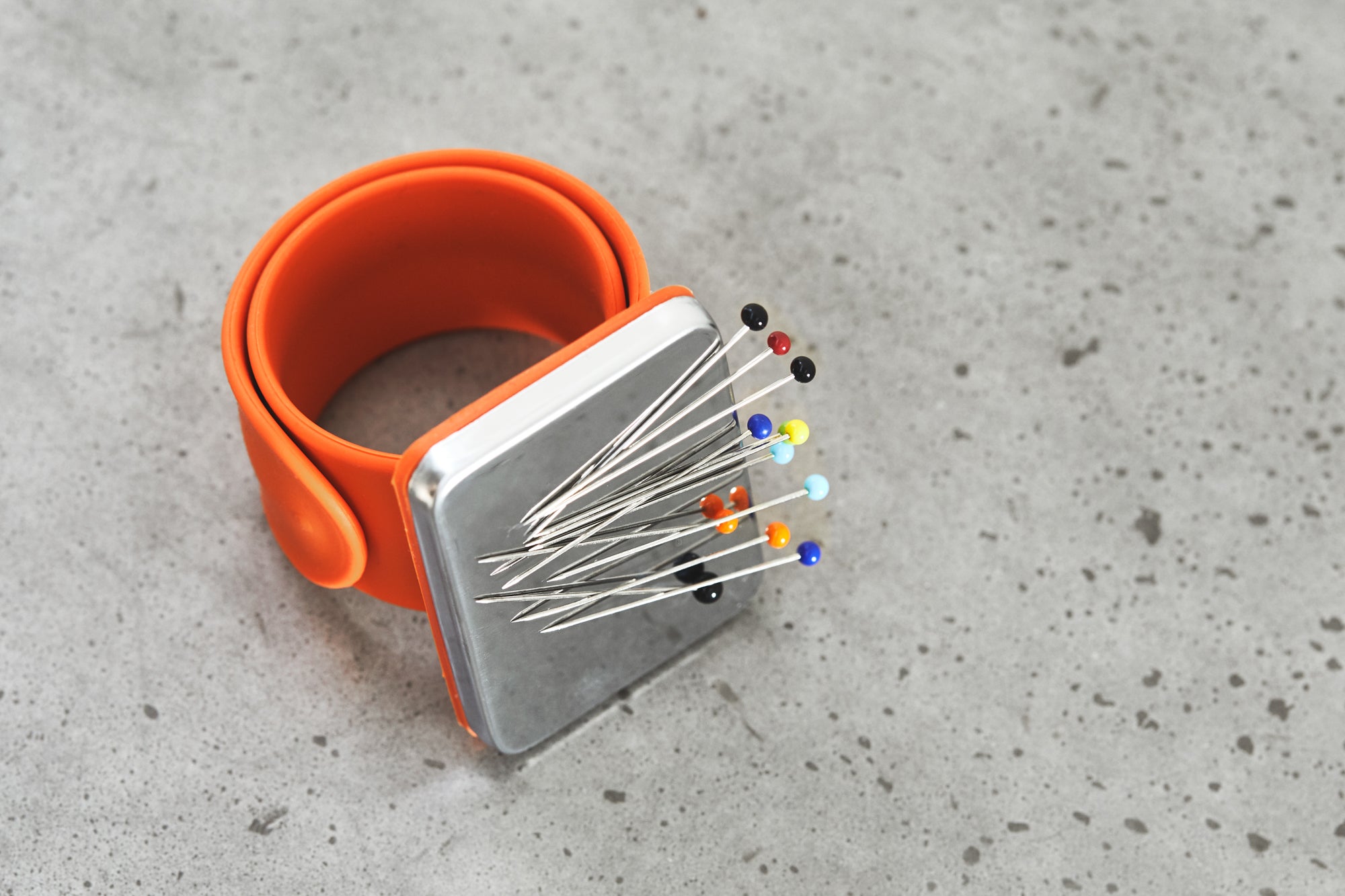 Magnetic Wrist Pin Holder