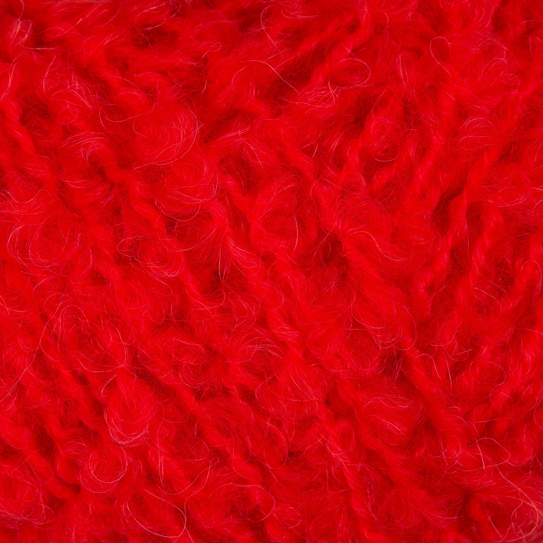 Teddy Dear 330 Bright Red close-up