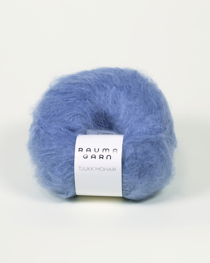 Rauma Tjukk Mohair 071 Himmelblå yarn ball
