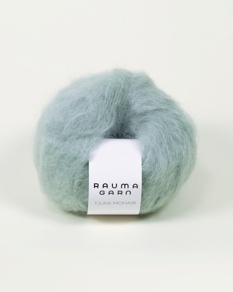 Rauma Tjukk Mohair 075 Sjøsprøyt yarn ball
