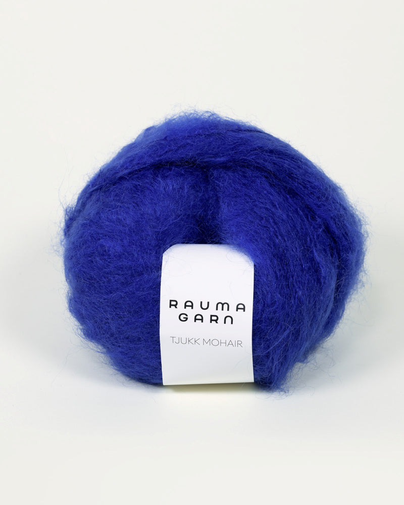Rauma Tjukk Mohair 091 Blå yarn ball