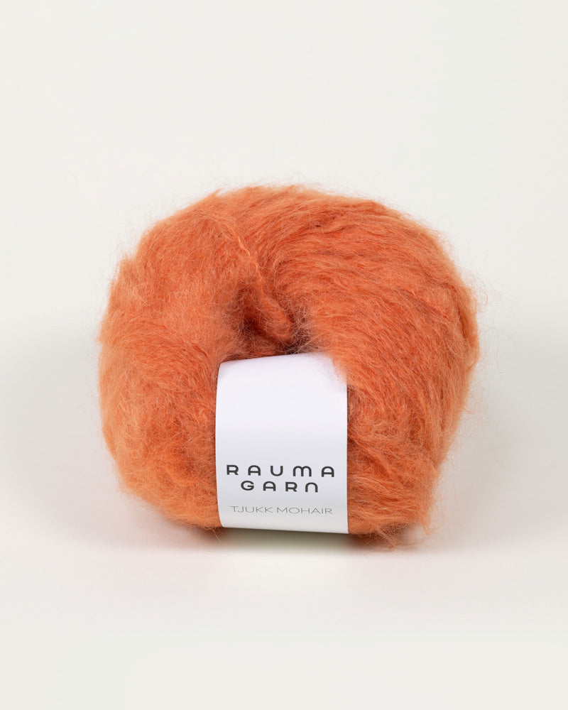 Rauma Tjukk Mohair 189 Dus valmue yarn ball